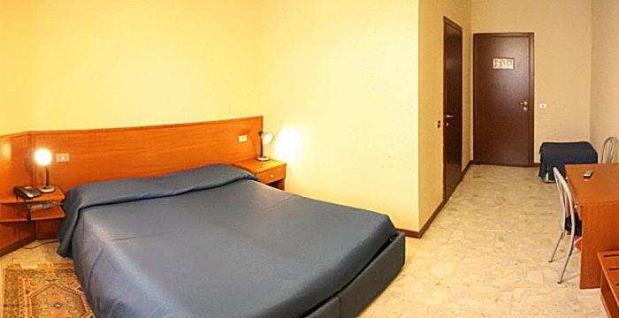 Hotel Gelsomina Мілан Екстер'єр фото